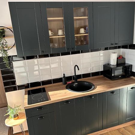 Sky Lux Apartmani Surčin Eksteriør billede